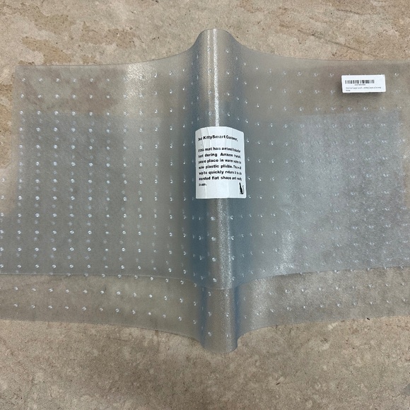 KittySmart Carpet Scratch Stopper - Stop Cats from Scratching Carpet at Doorway - Picture 3 of 8